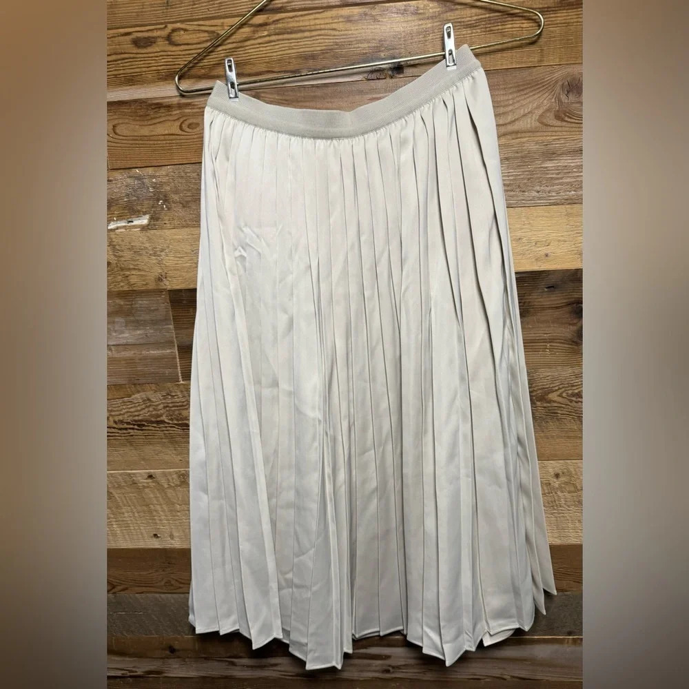 Uniqlo pleated lined satin feel luxurious midi skirt beige office street flowy S
